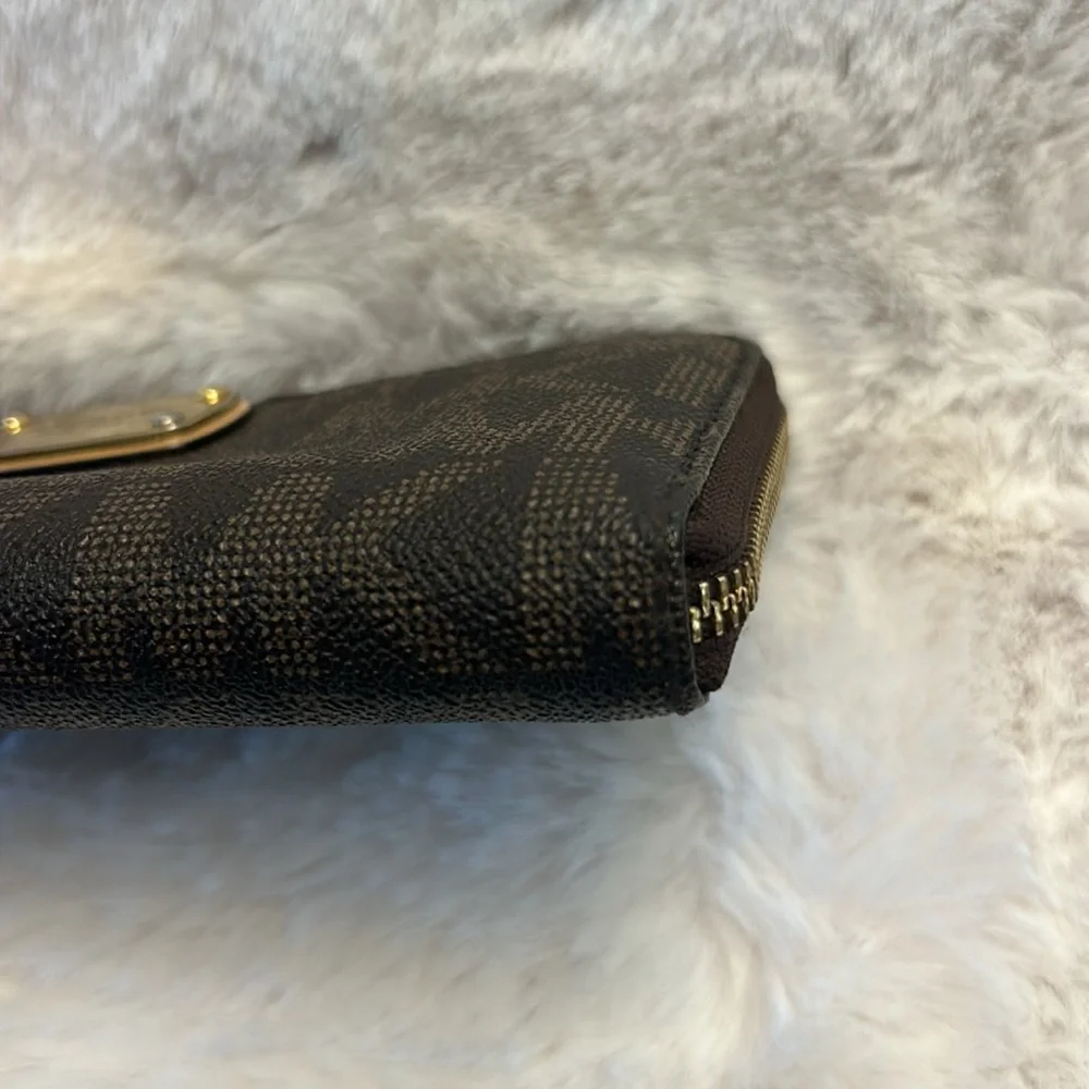 Michael Kors Beige Suede Pouch & Brown MK Signature Zip Wallet
